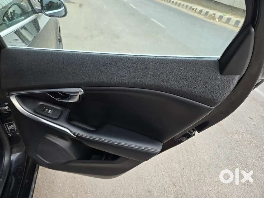 Volvo V40 Diesel Automatic 2018 Car