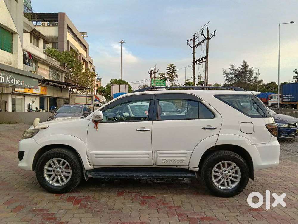 Toyota Fortuner 3.0 4x2 Mt, 2012, Diesel