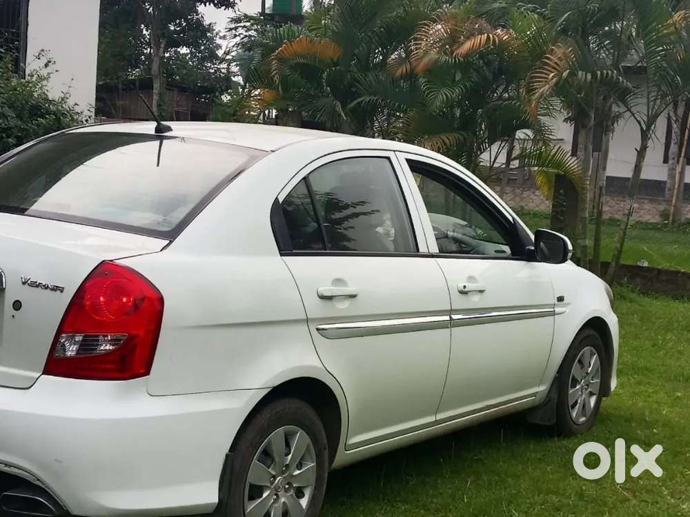 Hyundai Verna 2011 Petrol Well Maintained