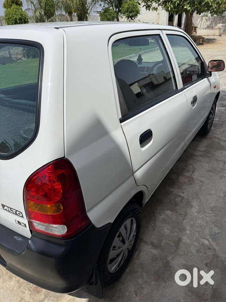 Alto K10 White