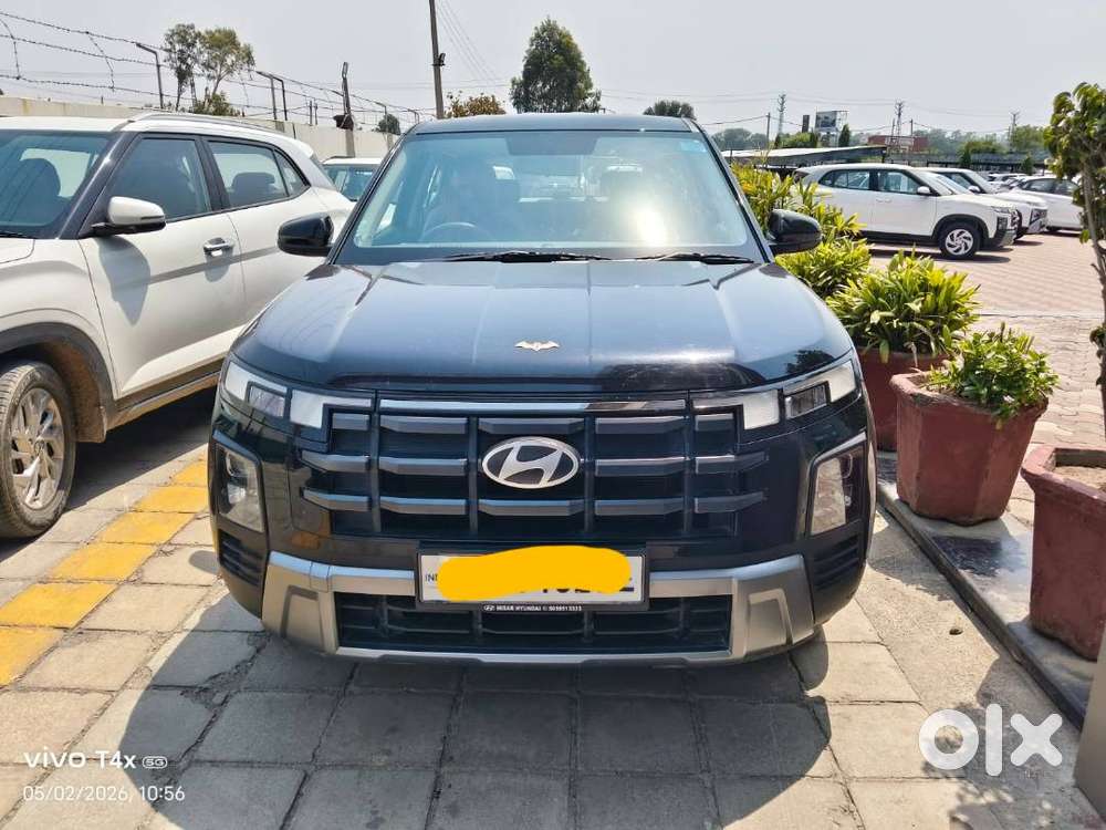 New Creta Only One Year Completed Defense Person Car