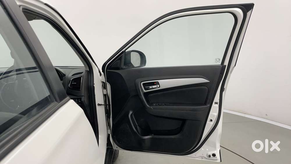 Maruti Suzuki Vitara Brezza 1.5 Zxi At, 2022, Petrol