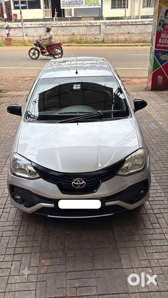 Toyota Etios Liva Gd 2015 Diesel Second Owner