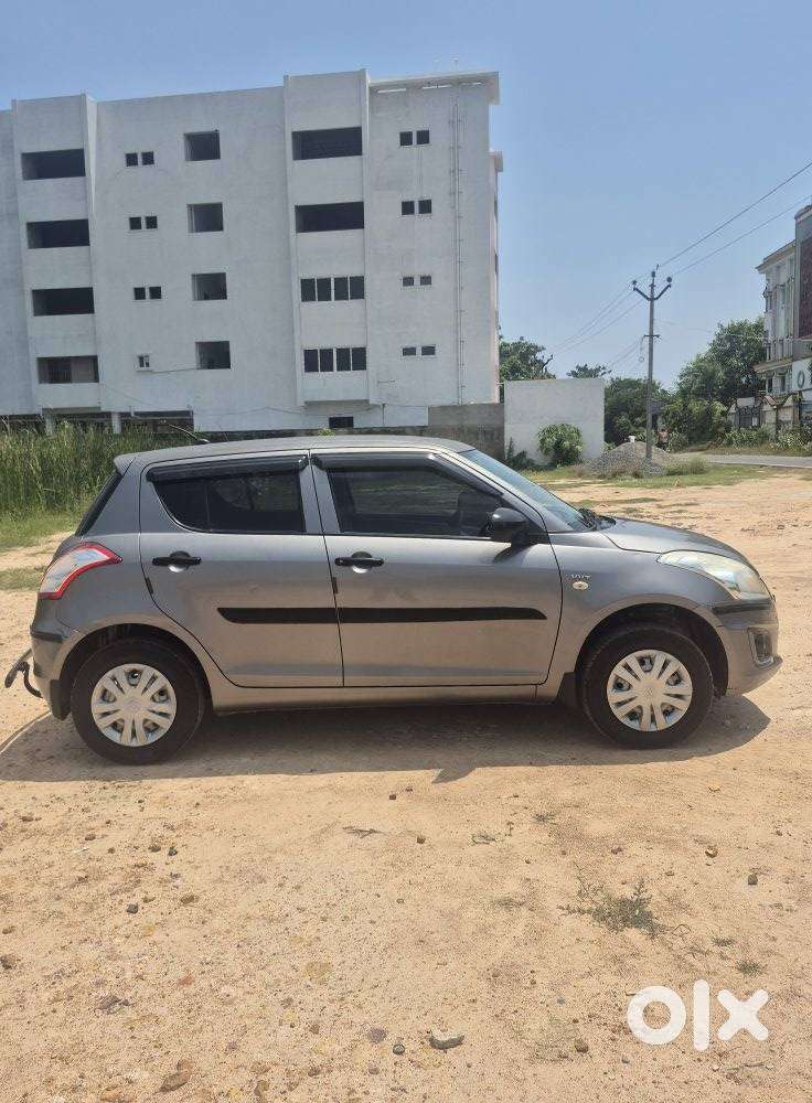 Maruti Suzuki Swift Lxi, 2017, Petrol