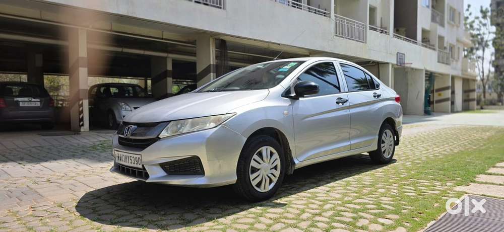Honda City Petrol Manual 2016 Very Good Condition Showroom History