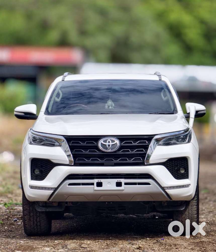 Toyota Fortuner 4x2 Manual, 2017, Diesel