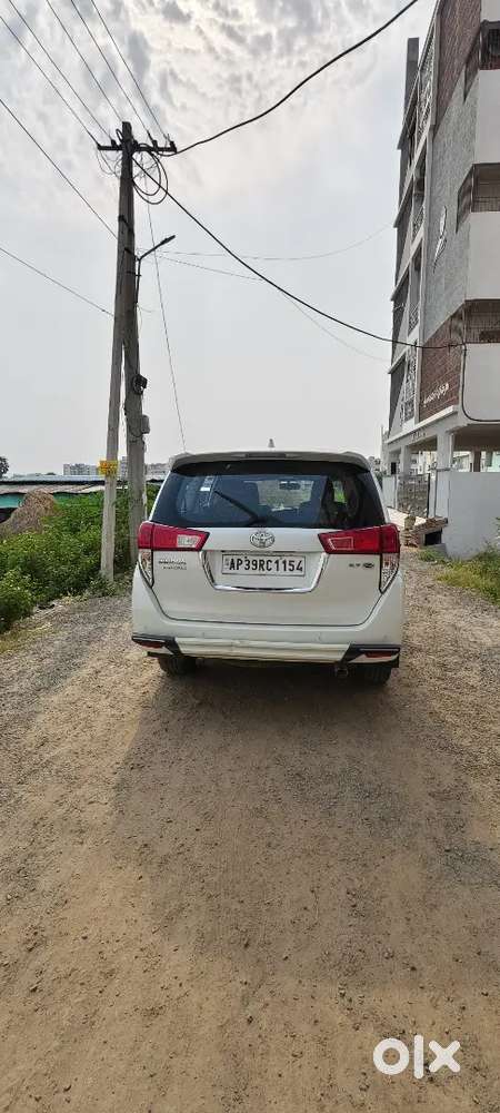 Toyota Innova Crysta 2022 Petrol 30000 Km Driven