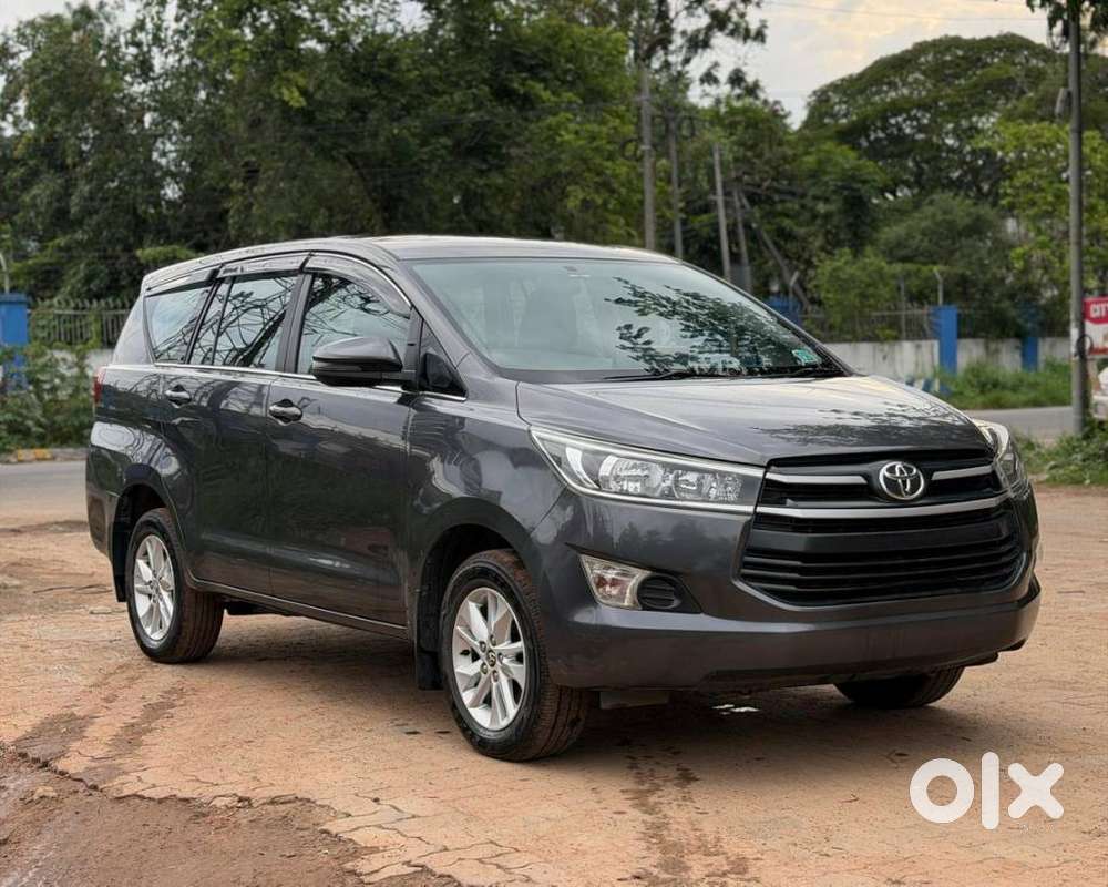 Toyota Innova Crysta 2.4 G Mt, 2017, Diesel