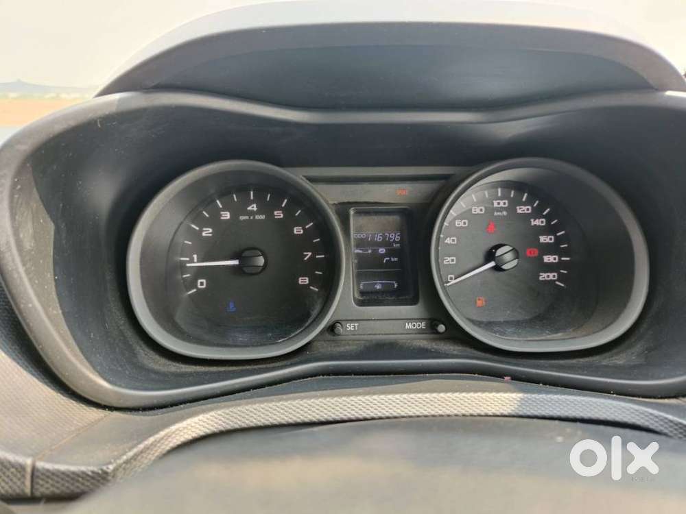 Tata Nexon 1.5 Revotorq Xm (s), 2018