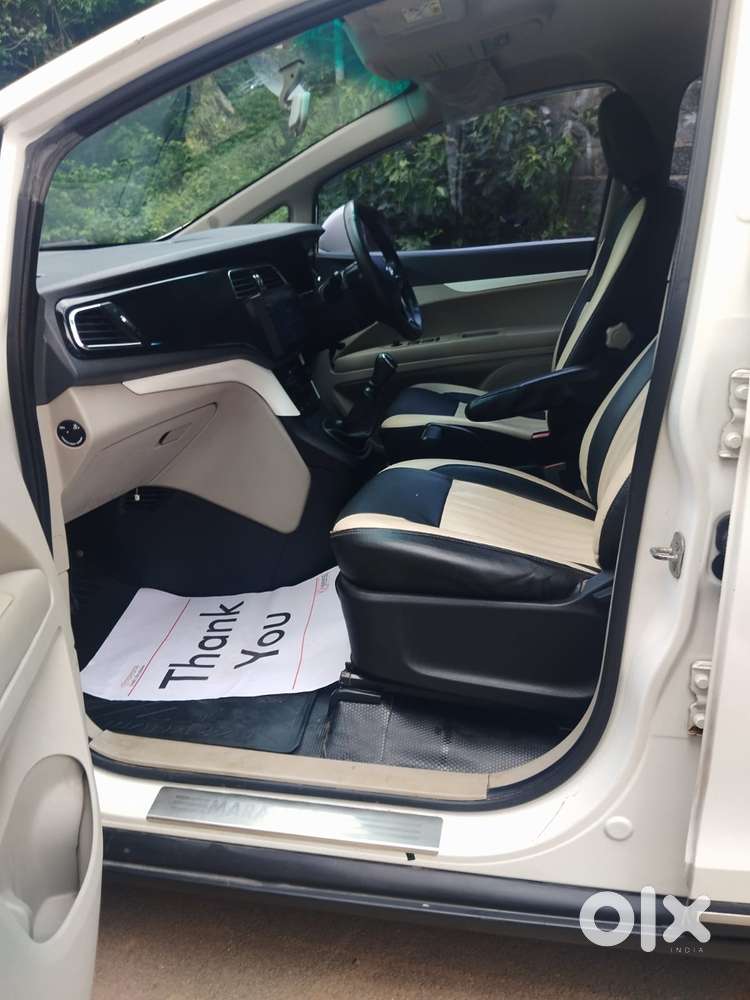 Mahindra Marazzo M6 8str, 2019, Diesel