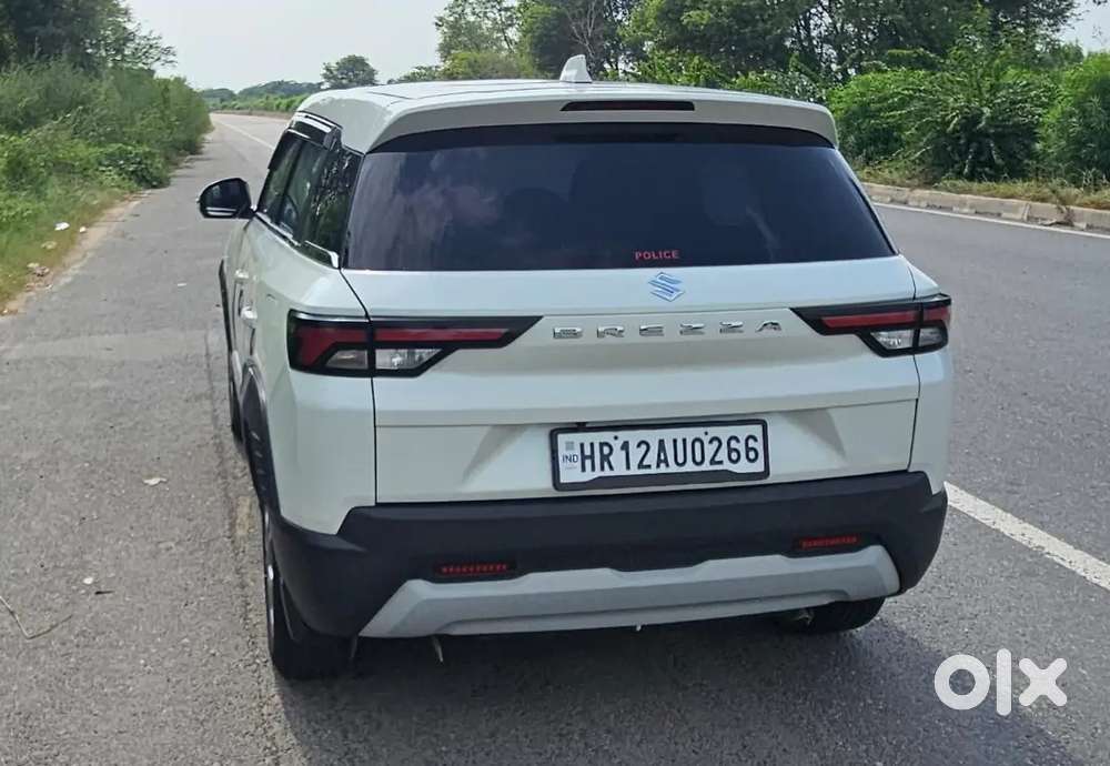 Maruti Brezza 1.5 Lxi 2024