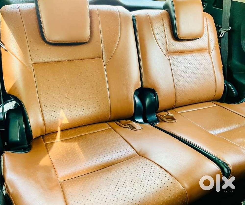 Toyota Innova Crysta 2.4 Vx Mt 8s, 2016, Diesel