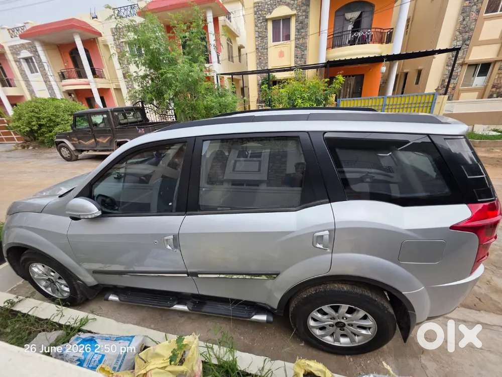 Mahindra Xuv500 2017 Diesel 73000 Km Driven