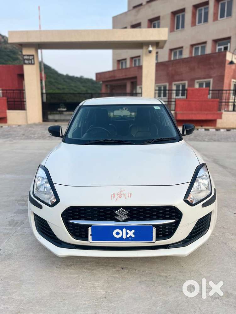 Maruti Suzuki Swift Vxi + Manual, 2022, Petrol