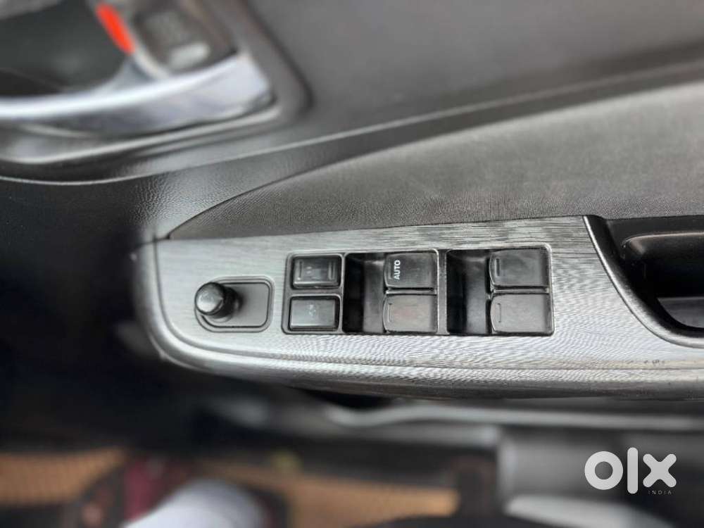 Maruti Suzuki Swift, 2020, Petrol