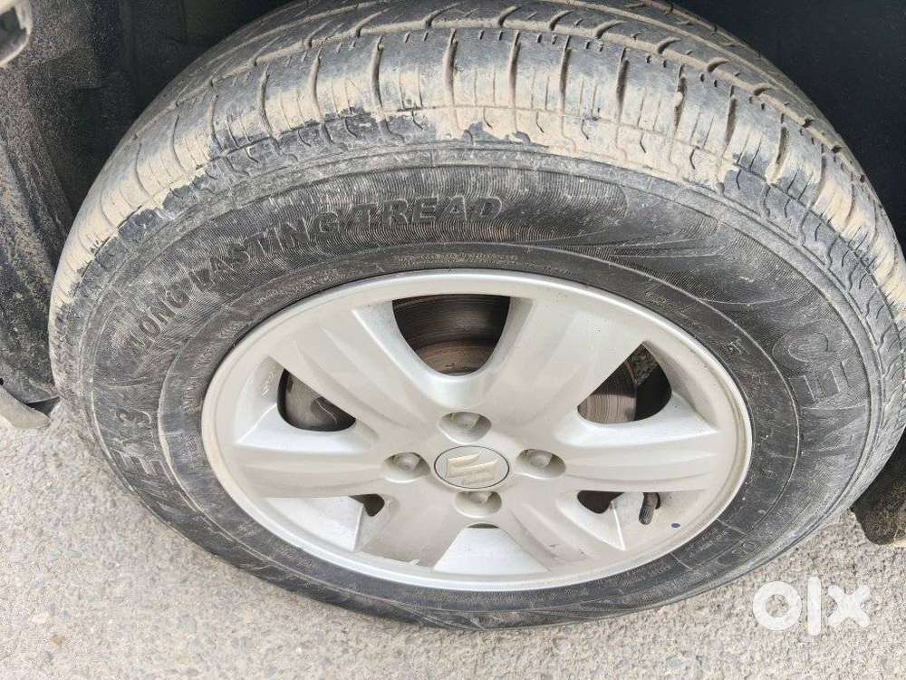 Maruti Suzuki Swift Dzire 1.2 Zxi Bsiv, 2011, Petrol