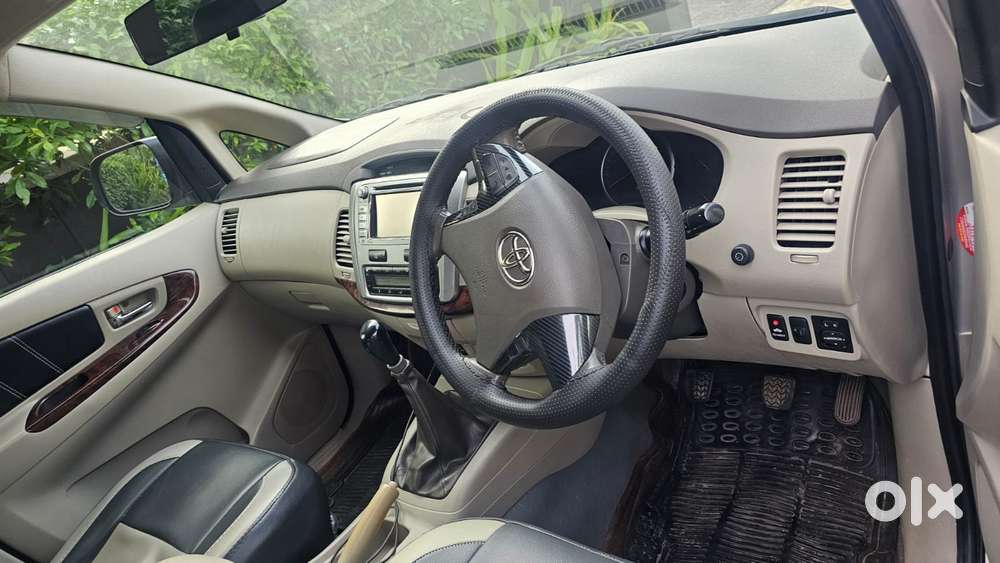 Toyota Innova 2.5 Vx 8 Str, 2013, Diesel