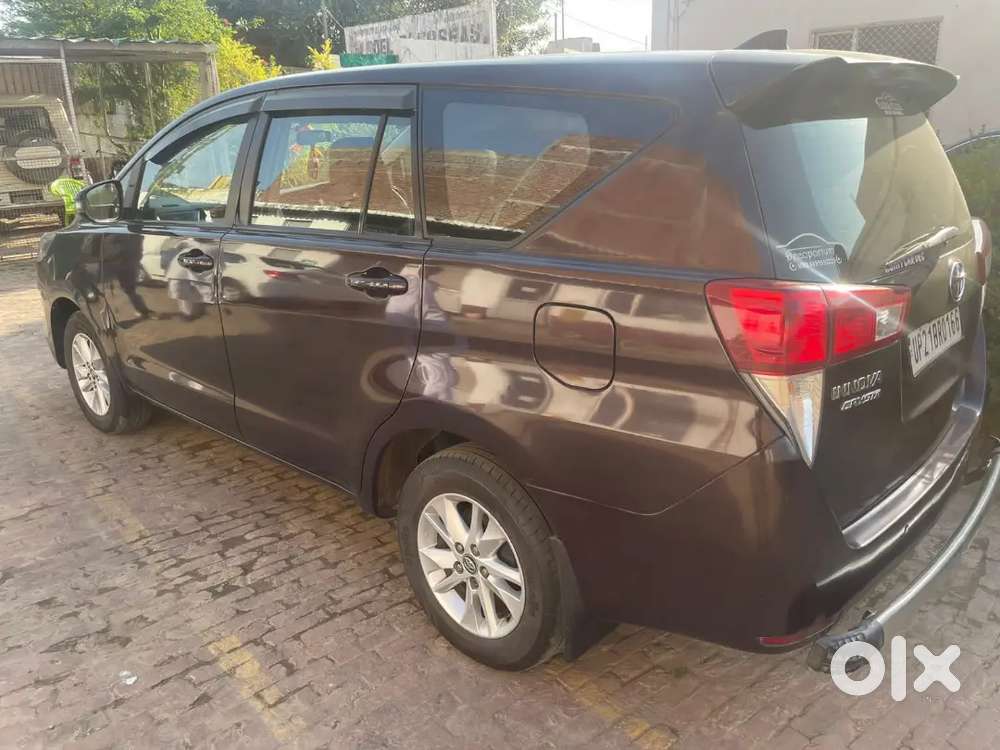 Toyota Innova Crysta 2017 Second-owner Diesel Mt