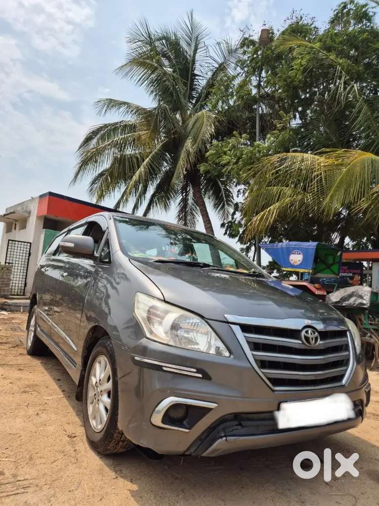 Toyota Innova 2014 Diesel 250000 Km Driven