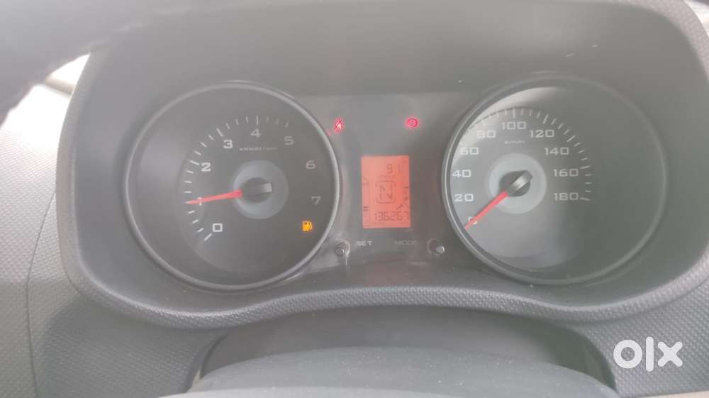 Mahindra Tuv 300 T6 Plus, 2016, Diesel