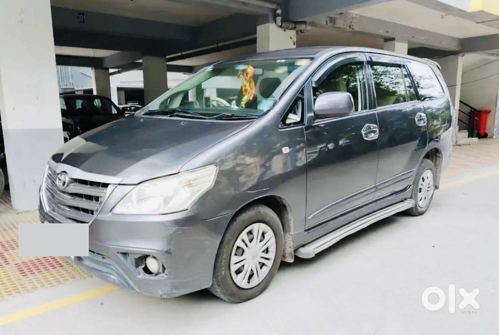 Toyota Innova 2.5 Gx (diesel) 7 Seater Bs Iv, 2015, Diesel