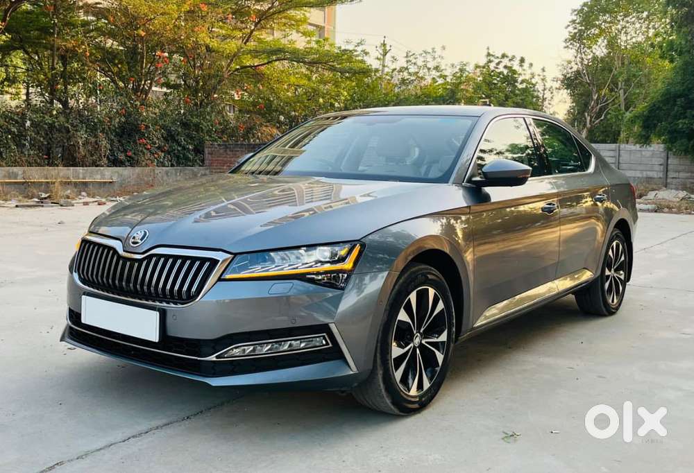Skoda Superb 2.0 L&k Tsi At, 2023, Petrol