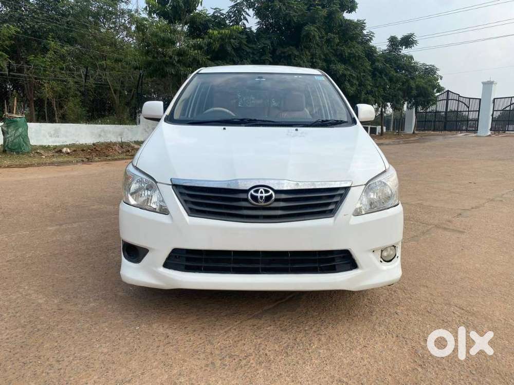 Toyota Innova 2.5 G (diesel) 8 Seater, 2016, Diesel