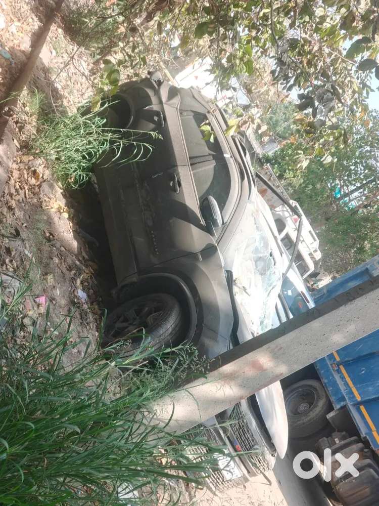 Tata Harrier 2024 Diesel 32542 Km Driven