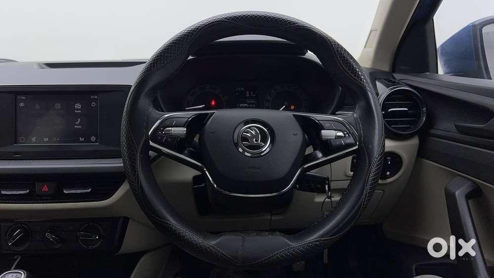 Skoda Slavia Active 1.0l Tsi Mt, 2022, Petrol