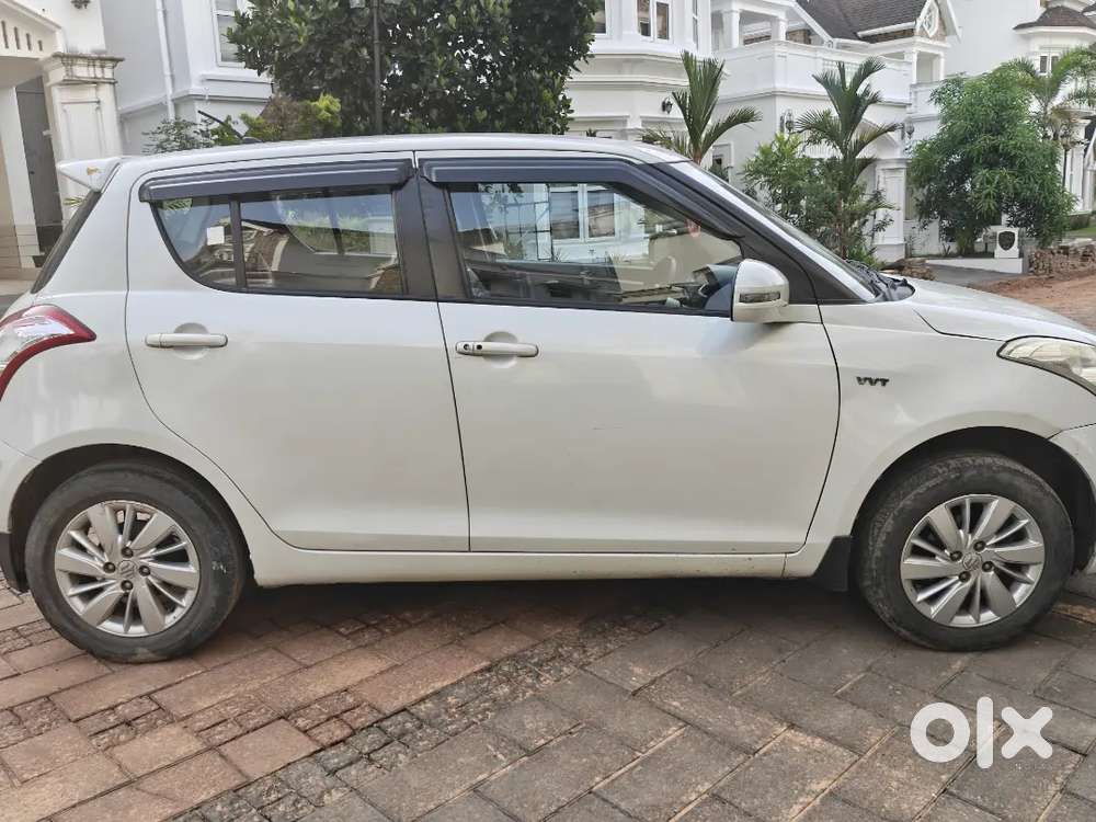 Swift 2015 Zxi