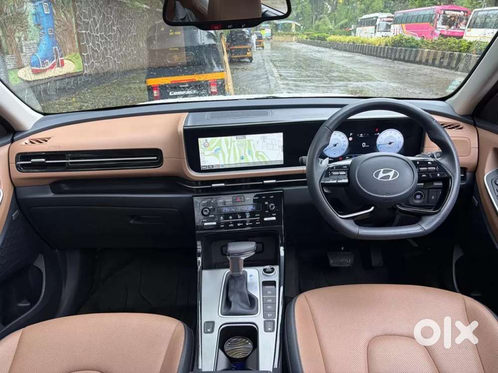 Hyundai Alcazar, 2025, Petrol