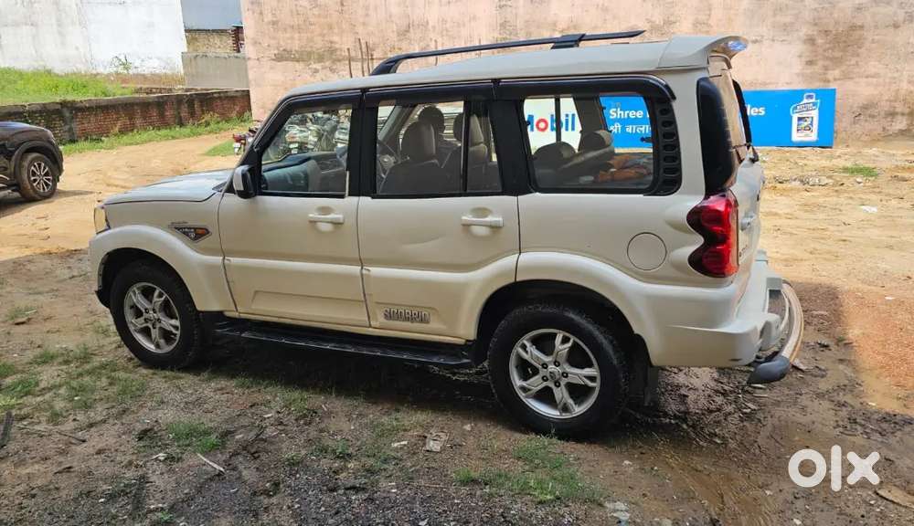 Mahindra Scorpio Classic 2015