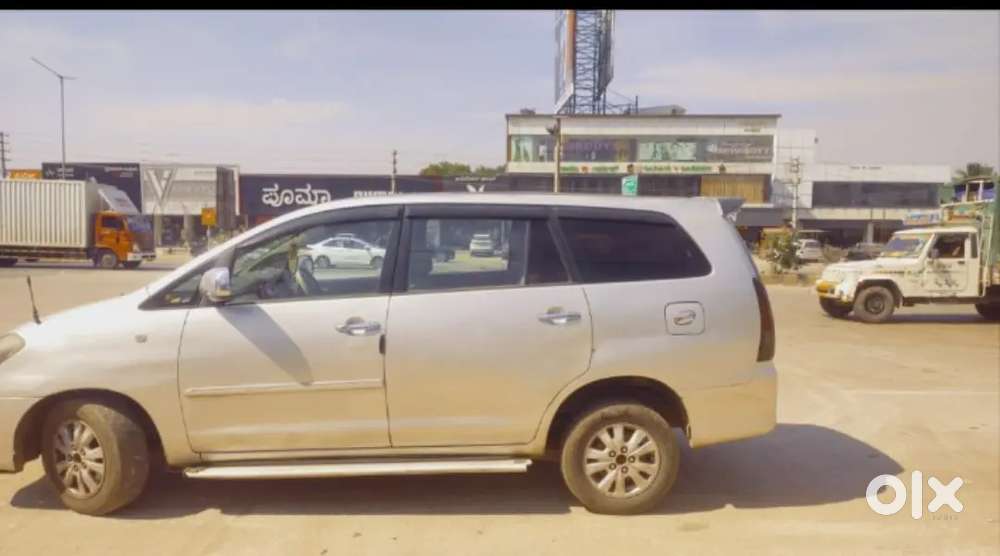 Toyota Innova 2010 Diesel 180000 Km Driven