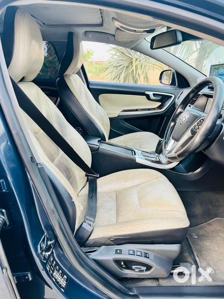 Volvo S60 2011 Diesel Well Maintained