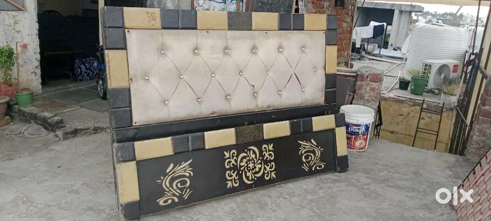 Sofa kam bad or dabal bad ke Shriaane aur patiyane