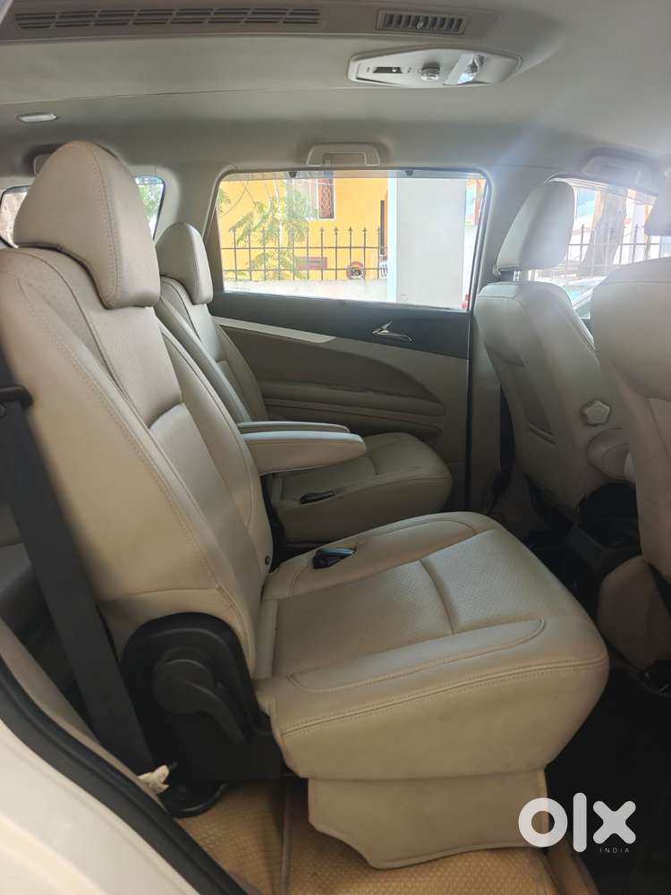 Mahindra Marazzo M8, 2018, Diesel