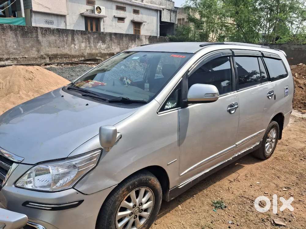 Toyota Innova 2014 Diesel Car