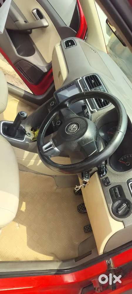 Volkswagen Vento Highline 2012