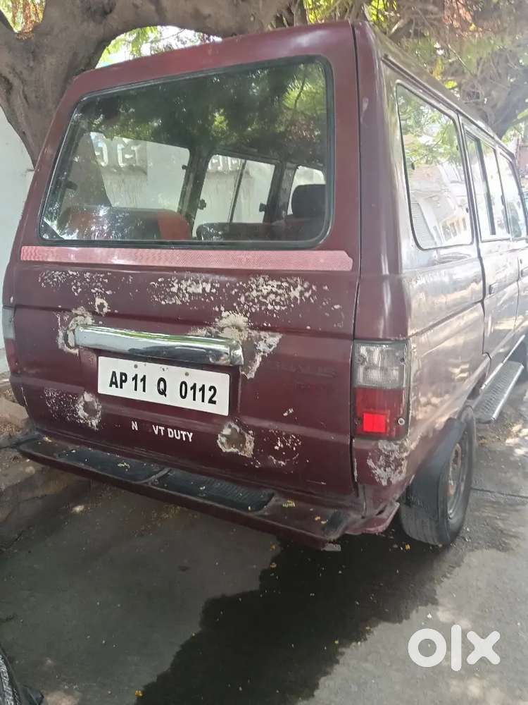 Toyota Qualis 2000
