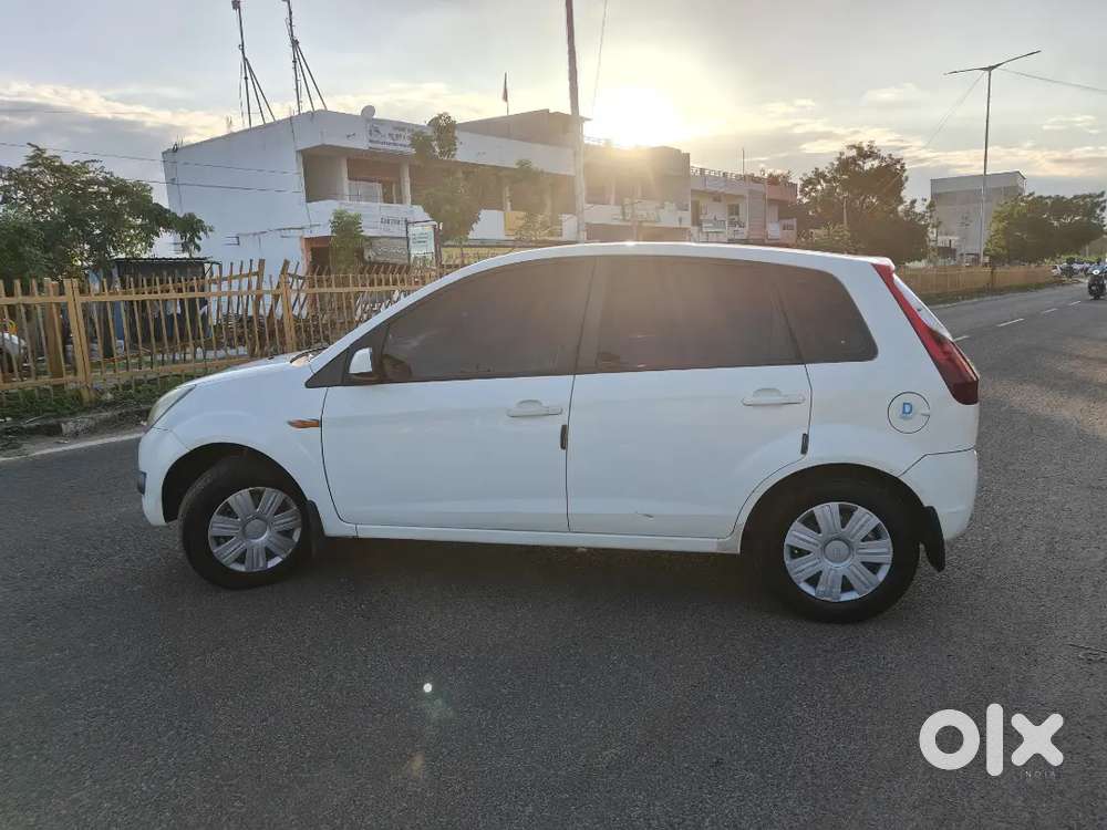 Ford Figo Diesel Zxi 2012