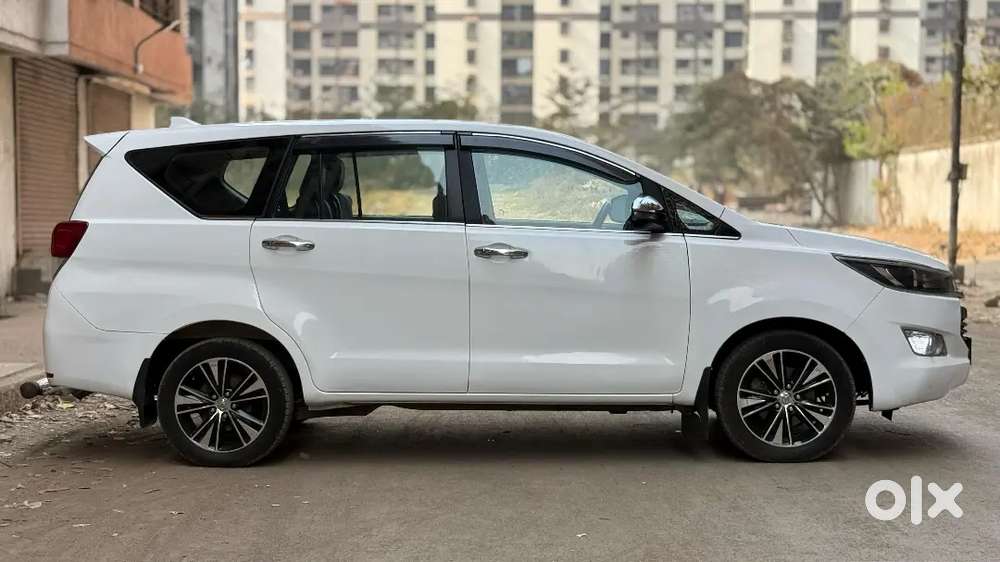 Toyota Innova Crysta 2017