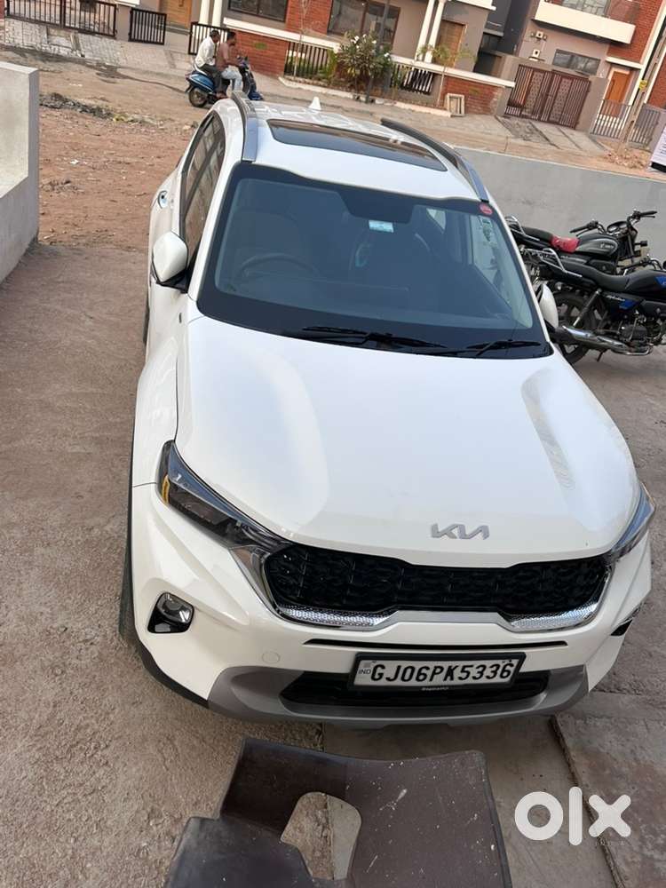 Kia Sonet 2022 Petrol 33000 Km Driven