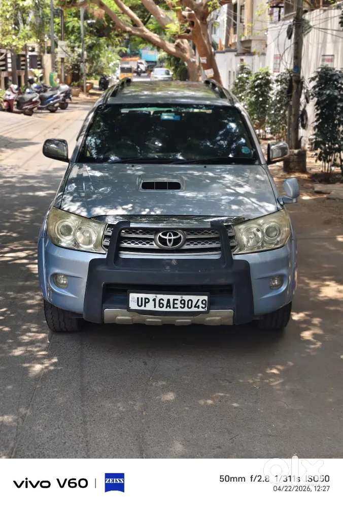 Toyota Fortuner 4x4 2011 Manual8