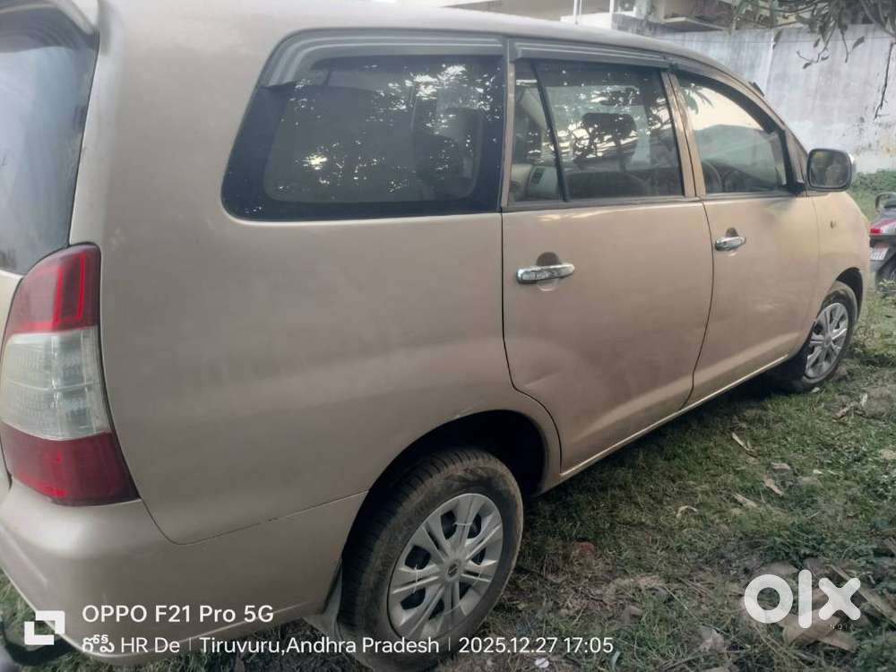 Toyota Innova 2010 Deisel