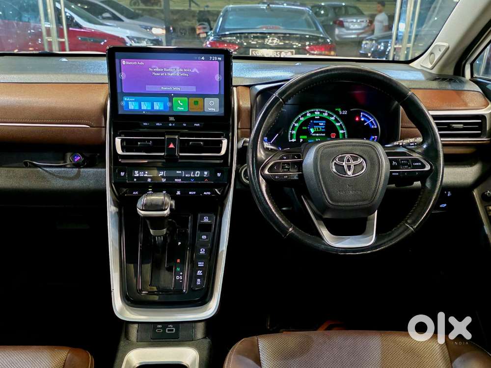 Toyota Innova Hycross 2.0 Zx Hybrid 7 Str, 2023, Cng & Hybrids
