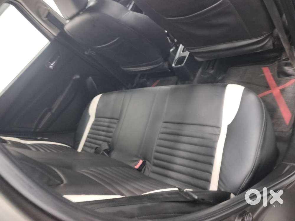 Maruti Suzuki Swift Vxi + Manual, 2018, Petrol