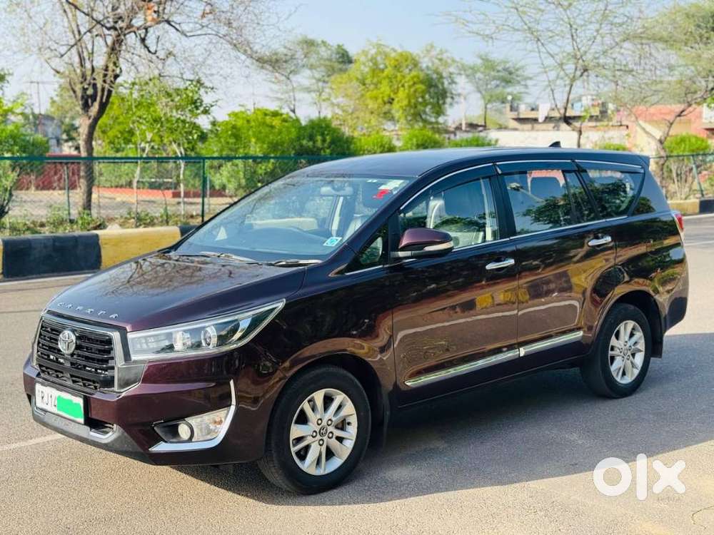 Toyota Innova Crysta 2.4 V 8 Str, 2017, Diesel