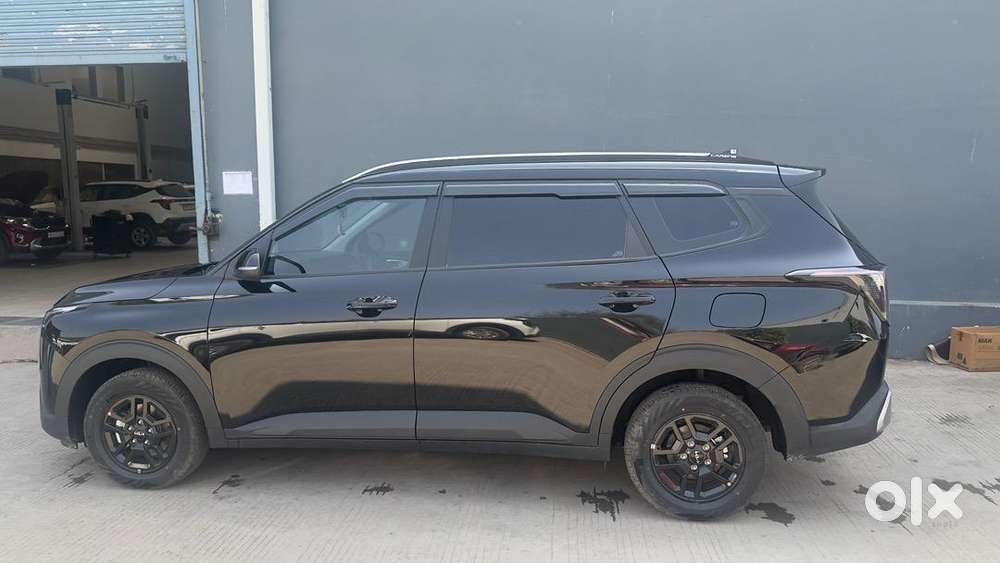 Kia Carens Clavis Hte O  800km Only Brand New