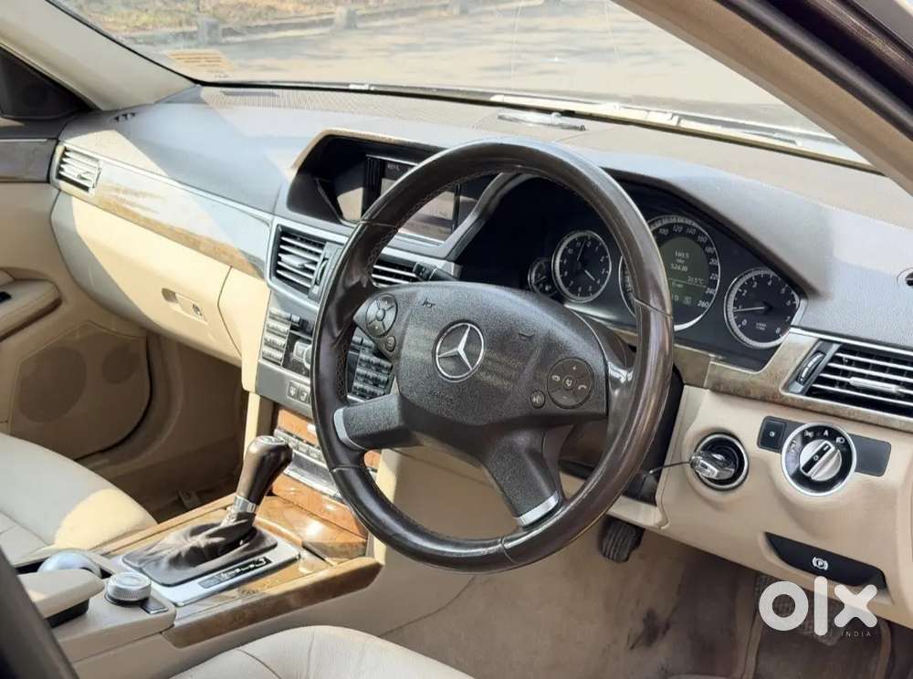 Mercedes-benz E-class 2011 Petrol Well Maintained