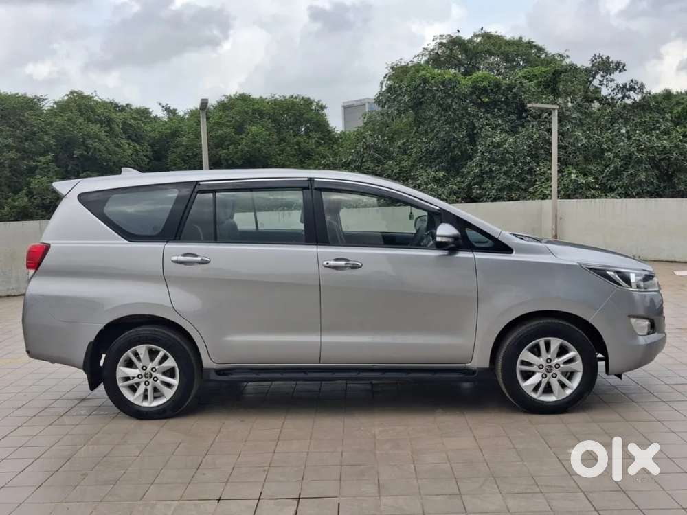 Toyota Innova Crysta G 8 Str, 2016, Diesel